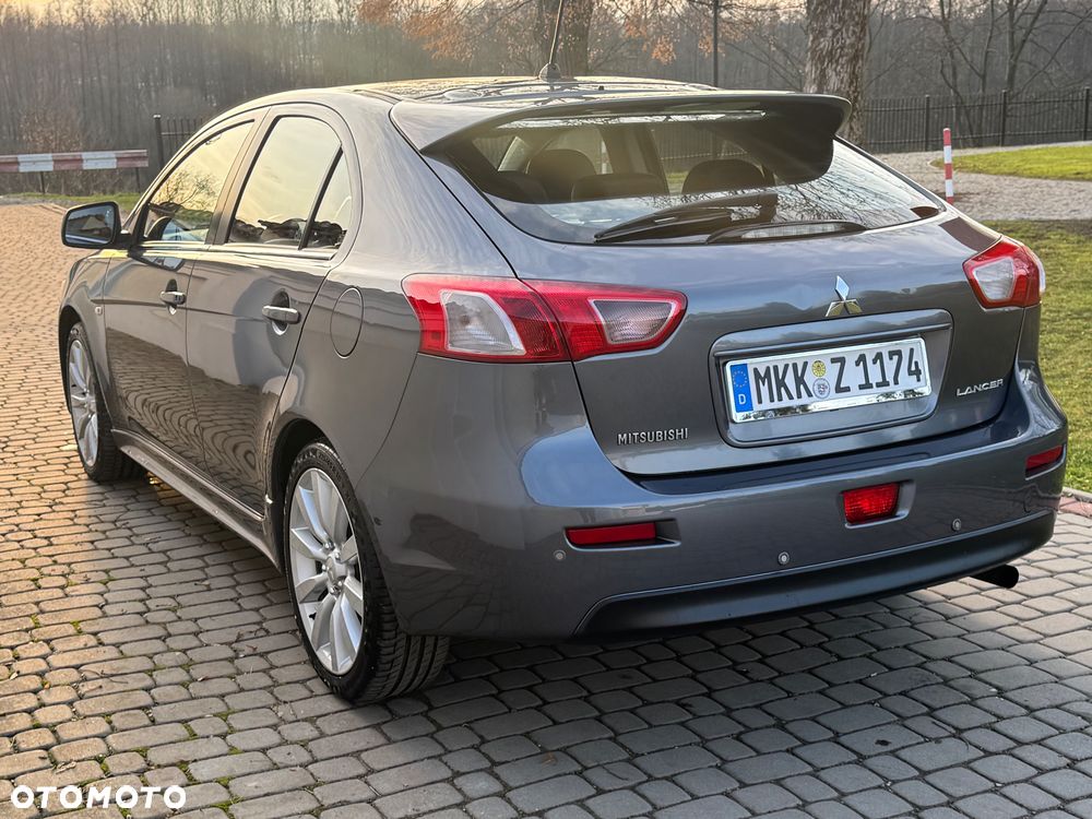 Mitsubishi Lancer - 34