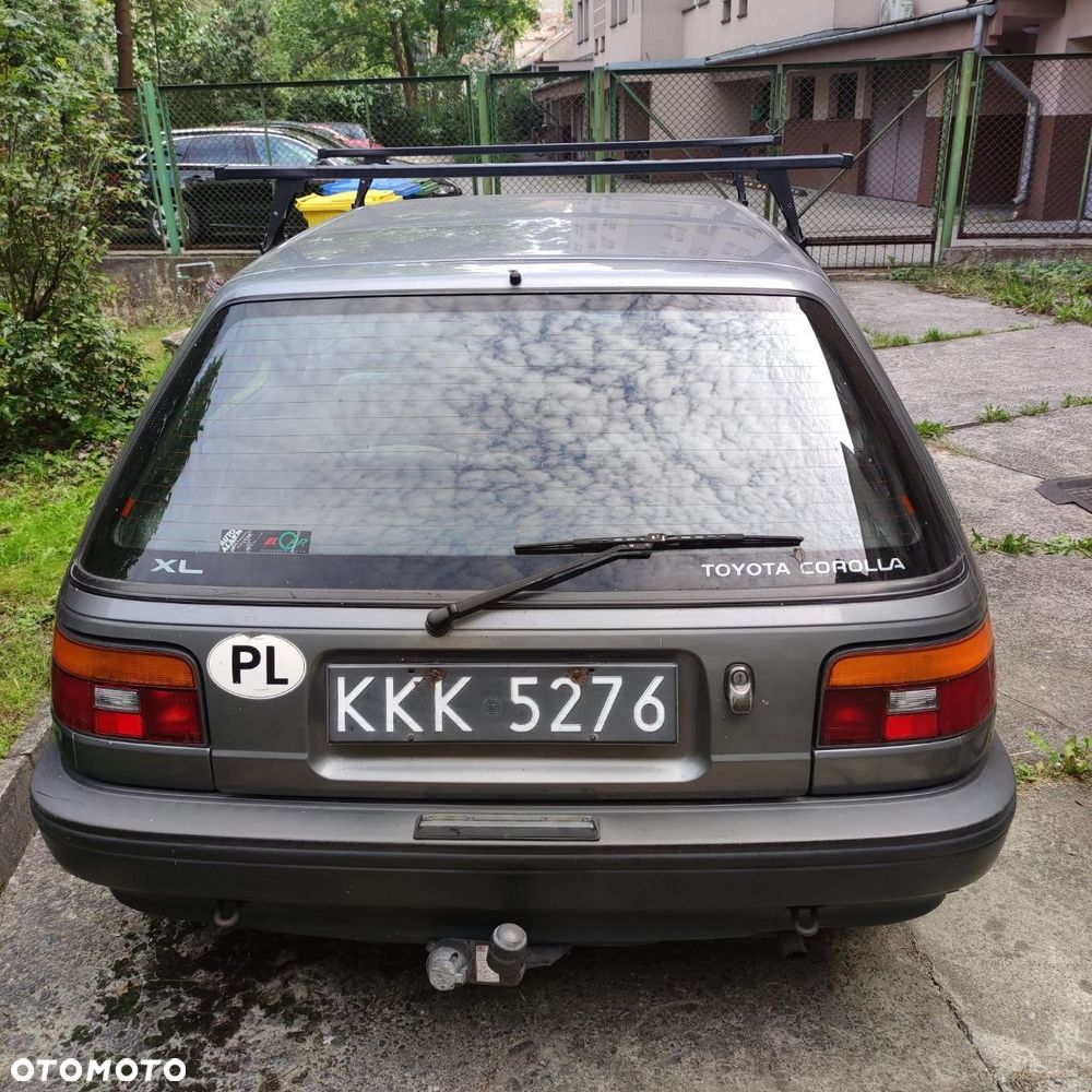 Toyota Corolla 1.3 XL - 8
