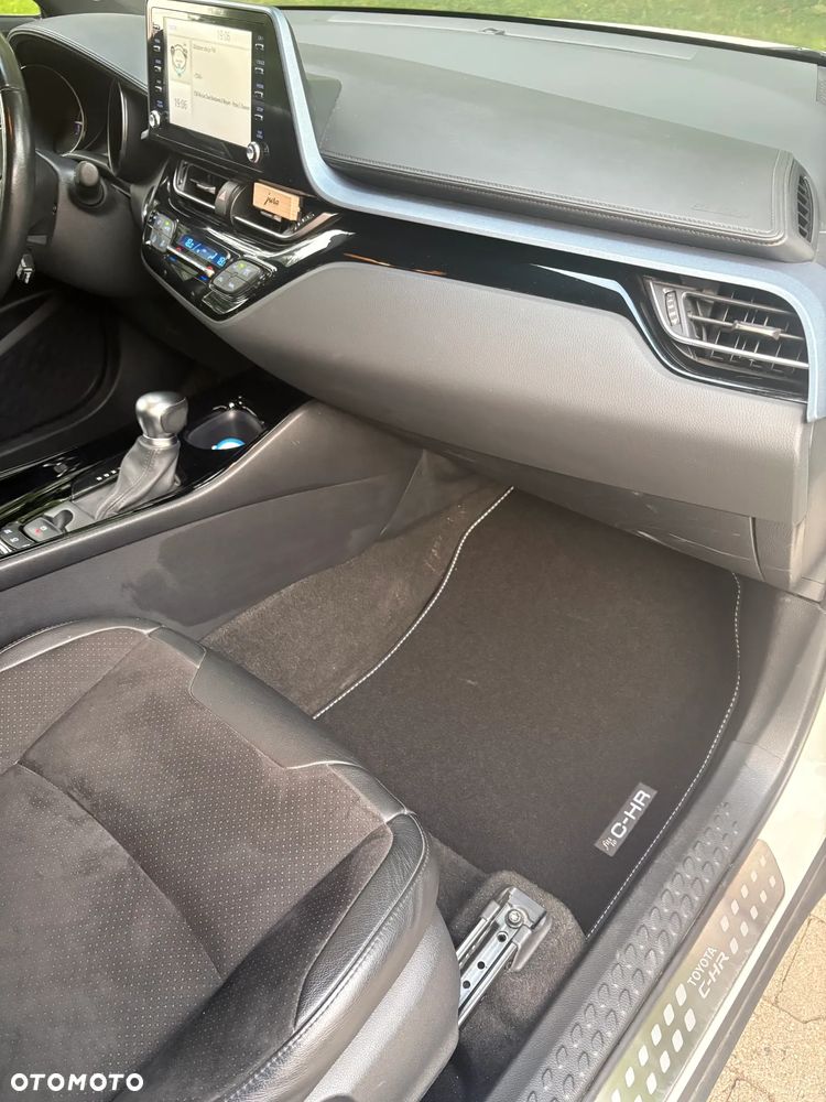 Toyota C-HR 1.8 Hybrid GPF Selection - 15