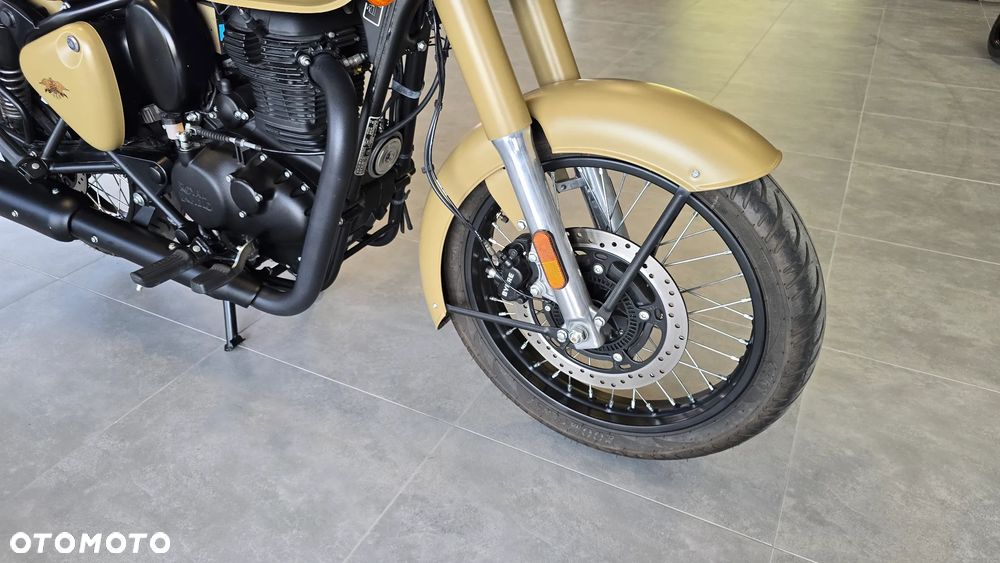 Royal Enfield Classic - 24