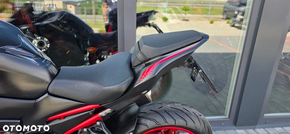 Kawasaki Z 900 - 35