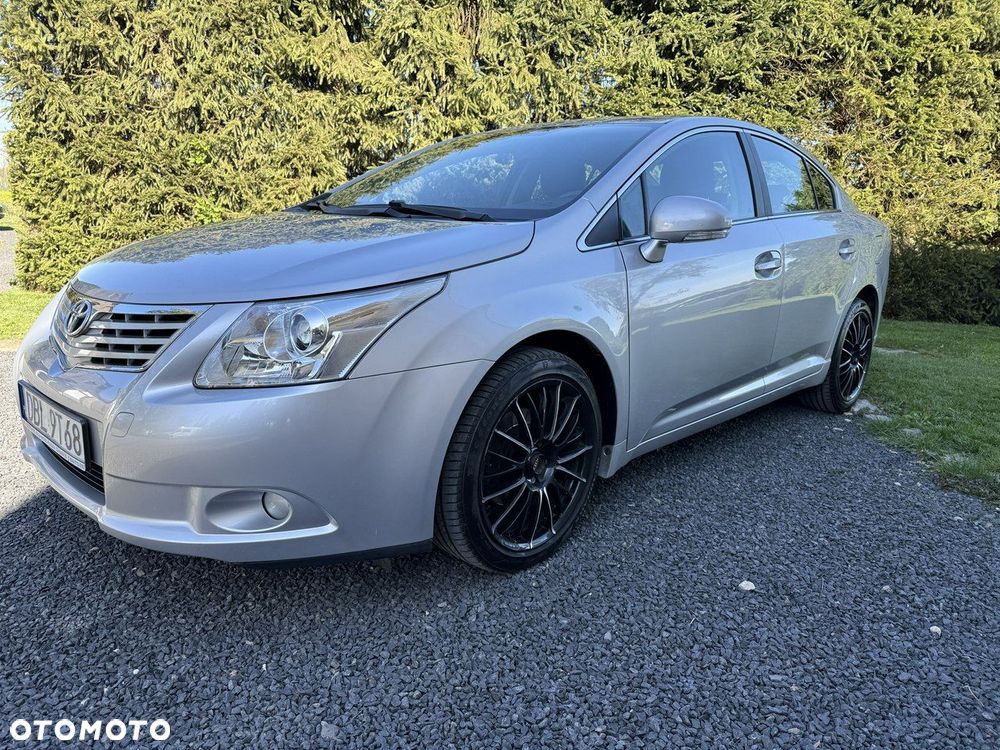 Toyota Avensis 1.8 Style - 26