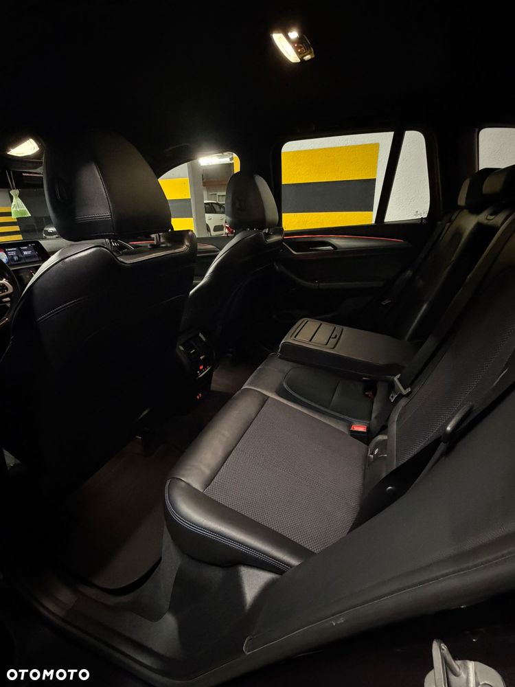 BMW X3 xDrive20i mHEV - 22