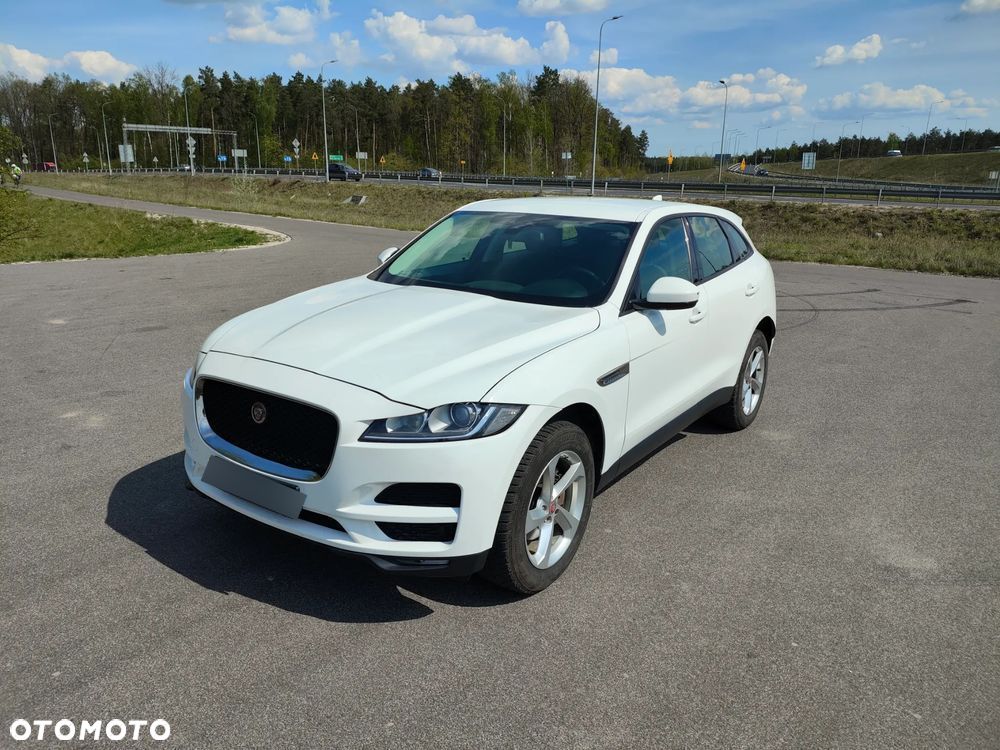 Jaguar F-Pace - 13