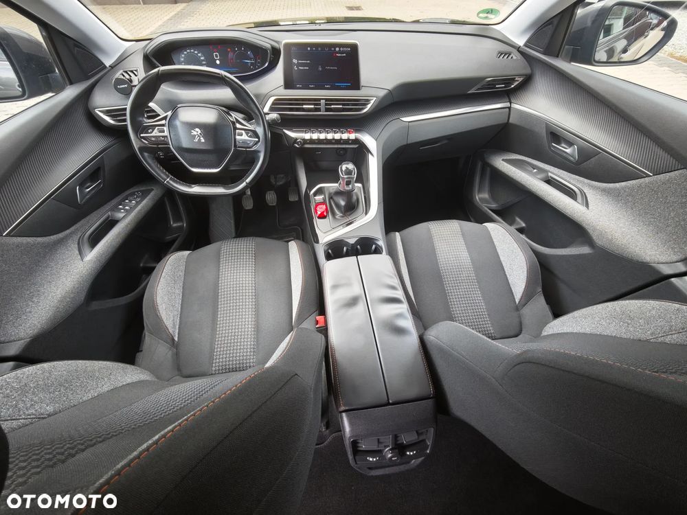 Peugeot 5008 BlueHDi 120 Active - 16