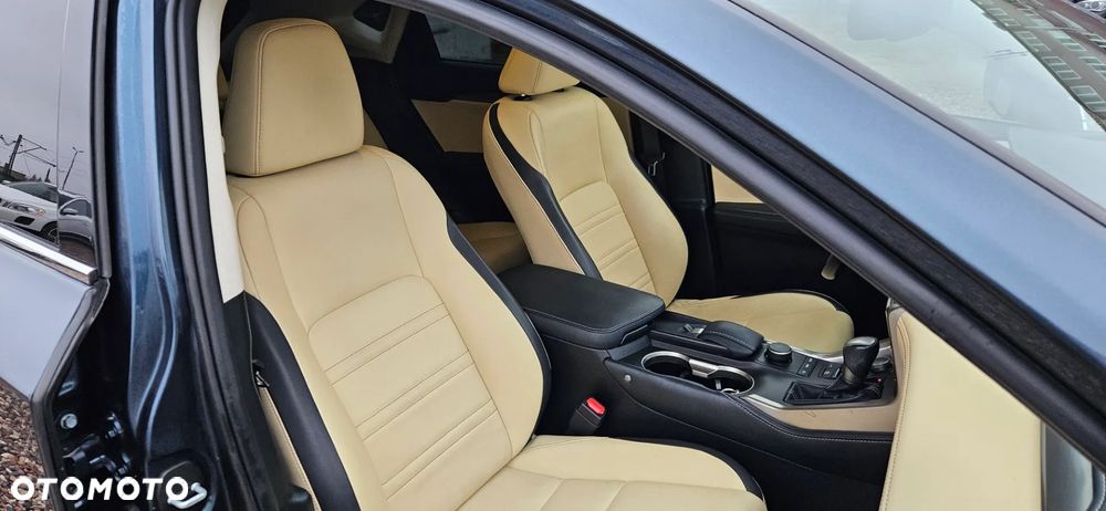 Lexus NX 300h Business Edition - 27