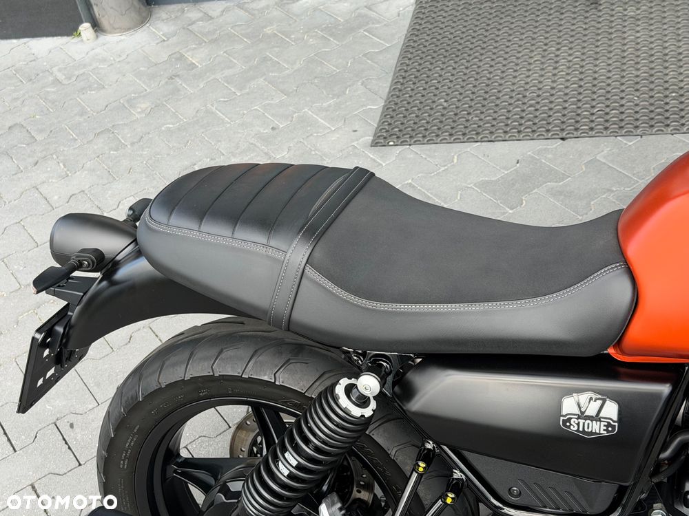 Moto Guzzi V7 - 13