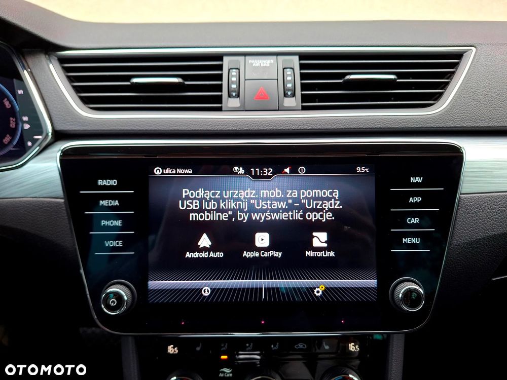 Skoda Superb 2.0 TDI DSG Premium Edition - 30
