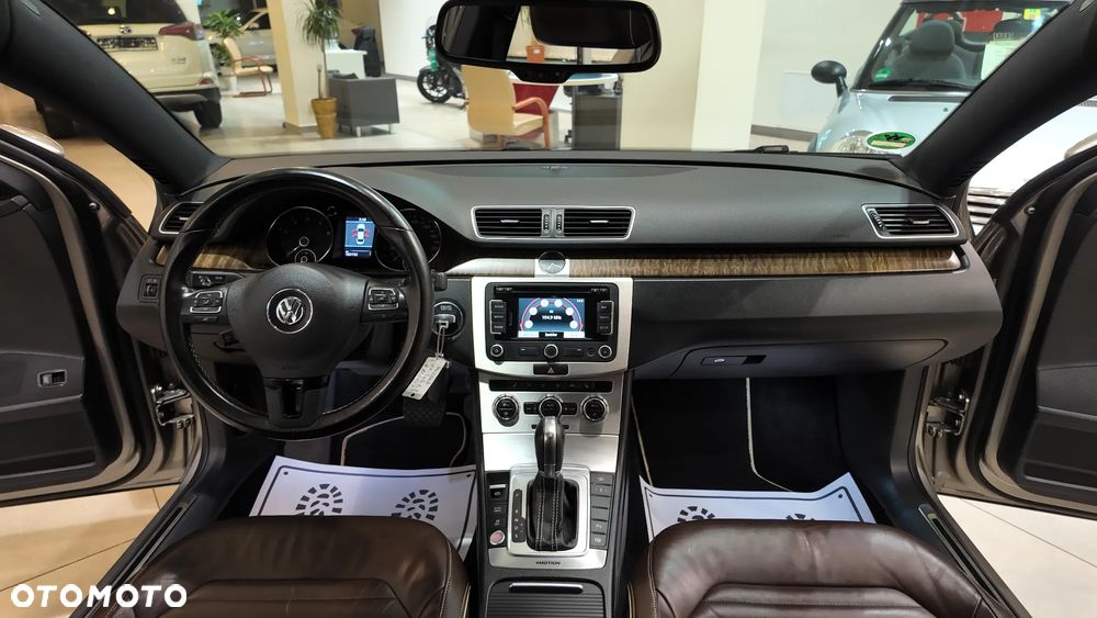 Volkswagen Passat 3.6 V6 4Motion DSG Exclusive - 30