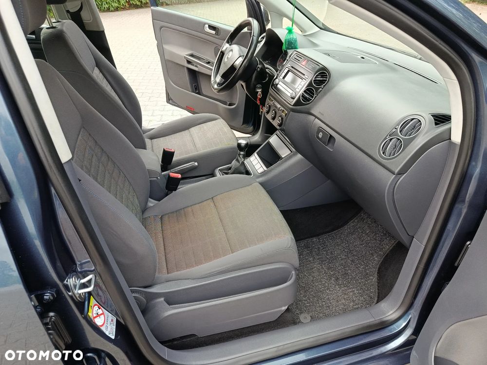 Volkswagen Golf Plus - 12