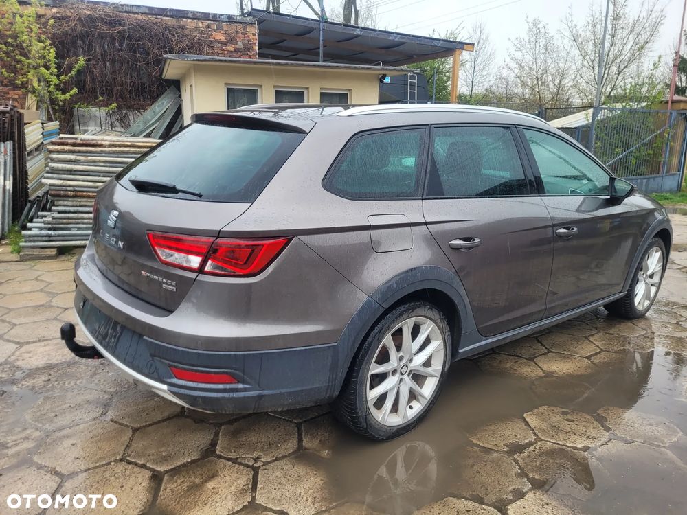 Seat Leon 2.0 TDI DPF Start&Stop DSG XCELLENCE - 19