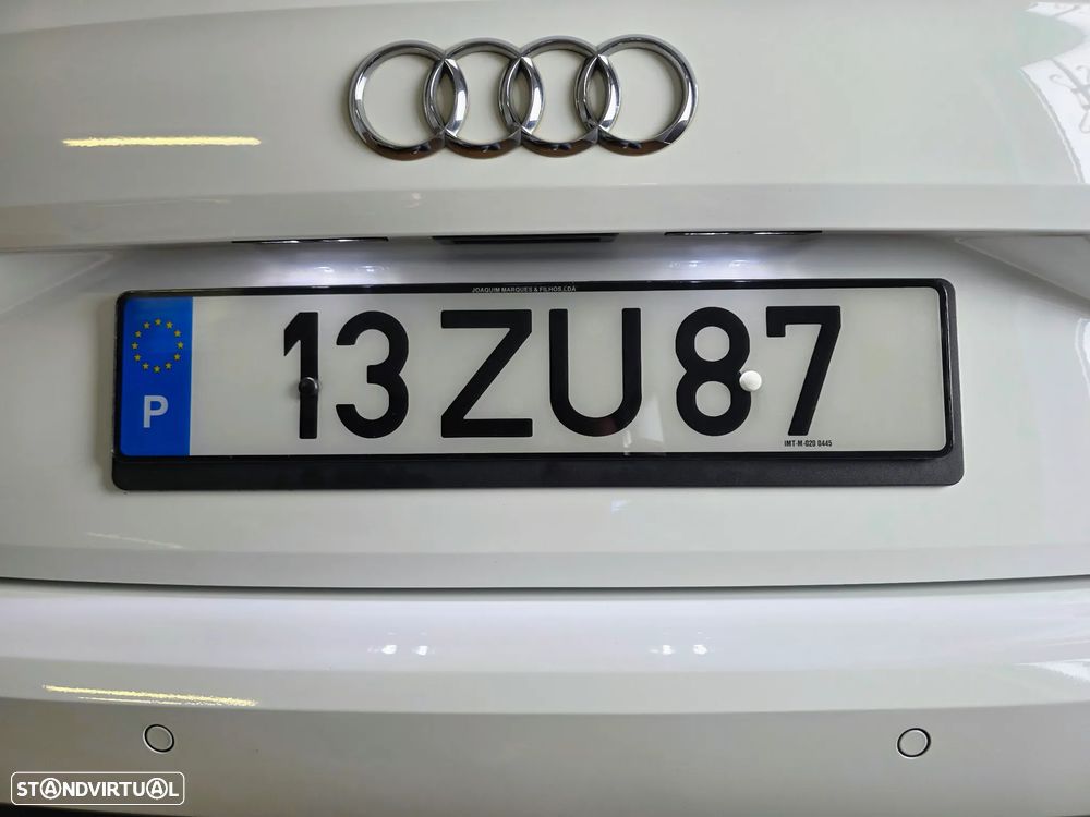Audi Q2 30 TFSI Design - 17
