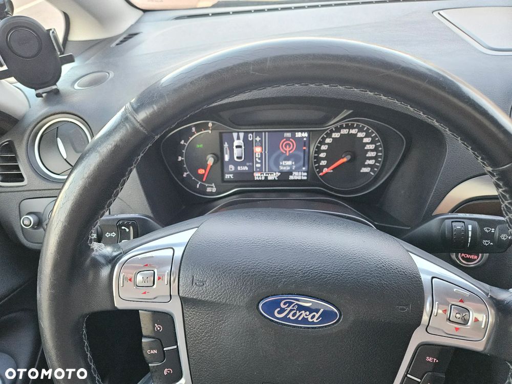 Ford S-Max 2.2 TDCi DPF Titanium - 16