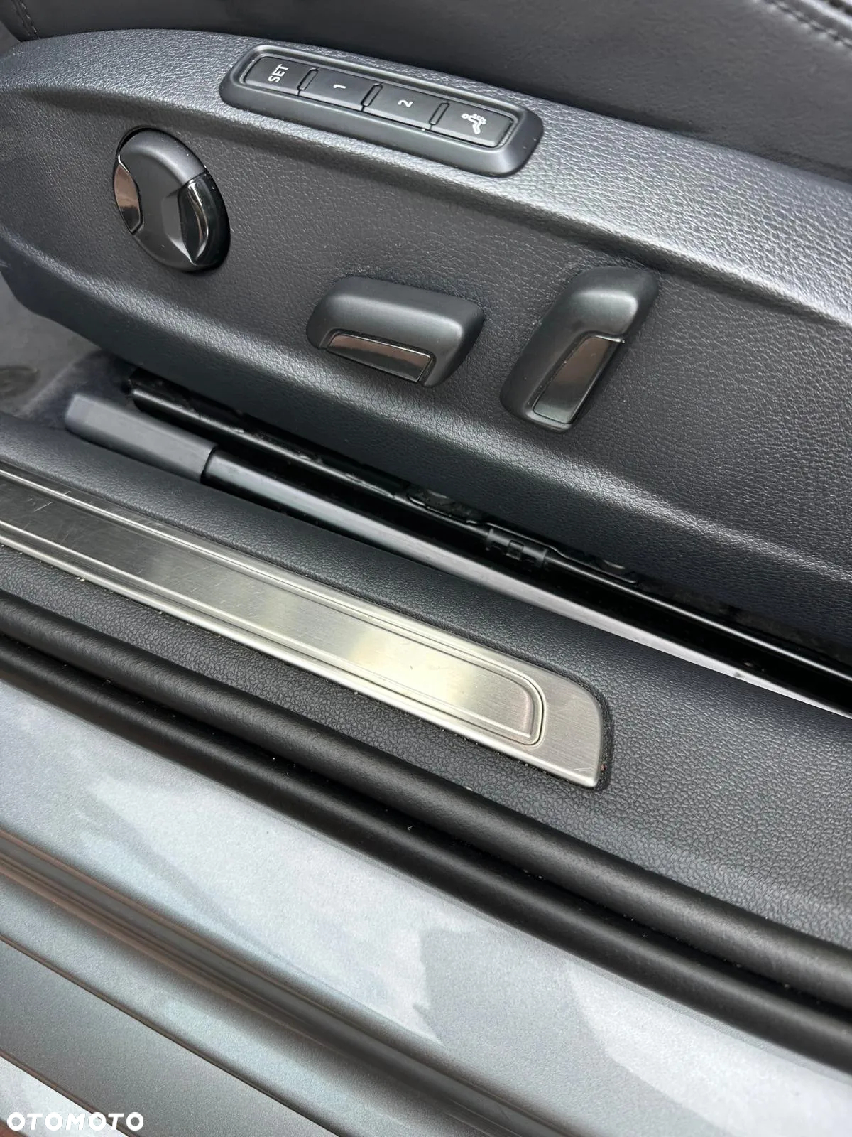 Volkswagen Passat - 15