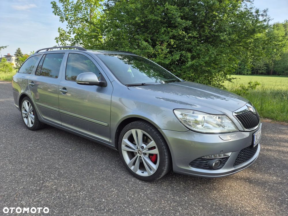 Skoda Octavia 2.0 TDI DPF RS - 9