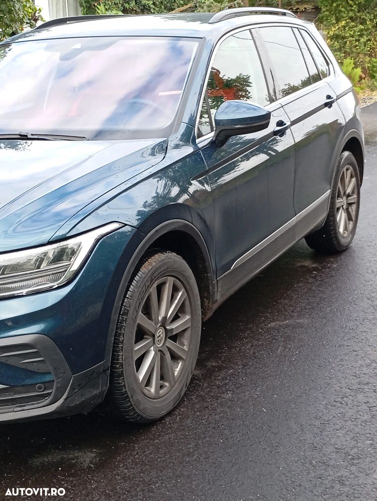 Volkswagen Tiguan - 2