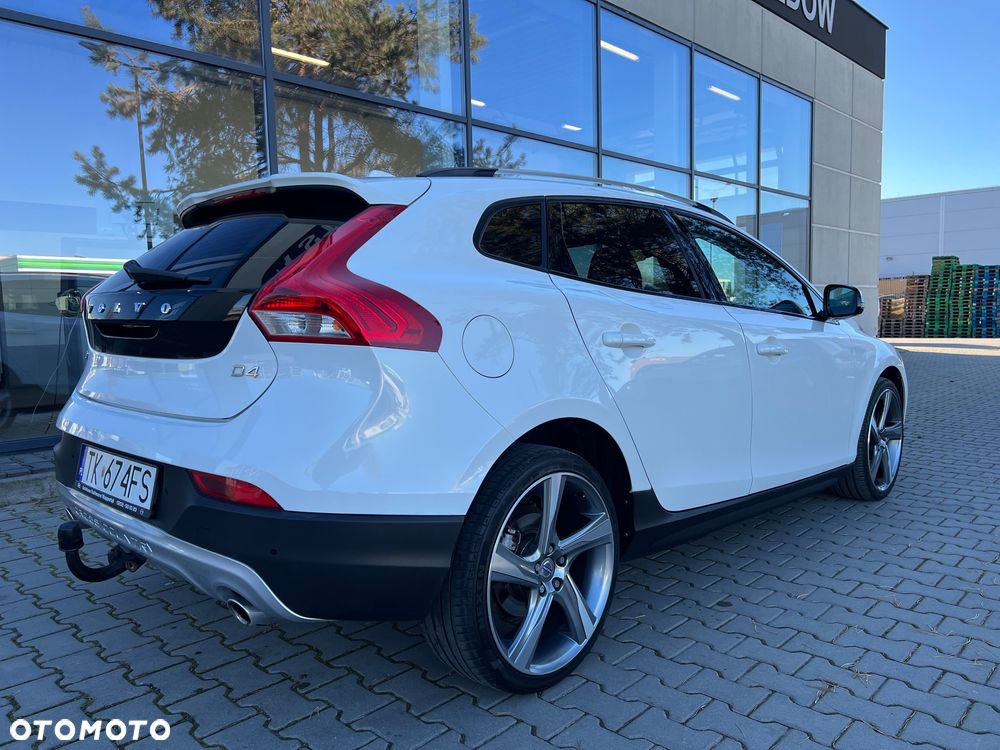 Volvo V40 Cross Country D4 Momentum - 9
