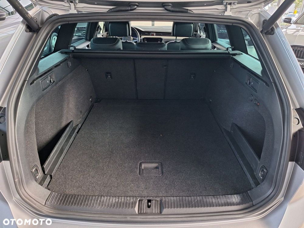 Volkswagen Passat Variant 2.0 TDI Elegance DSG - 21