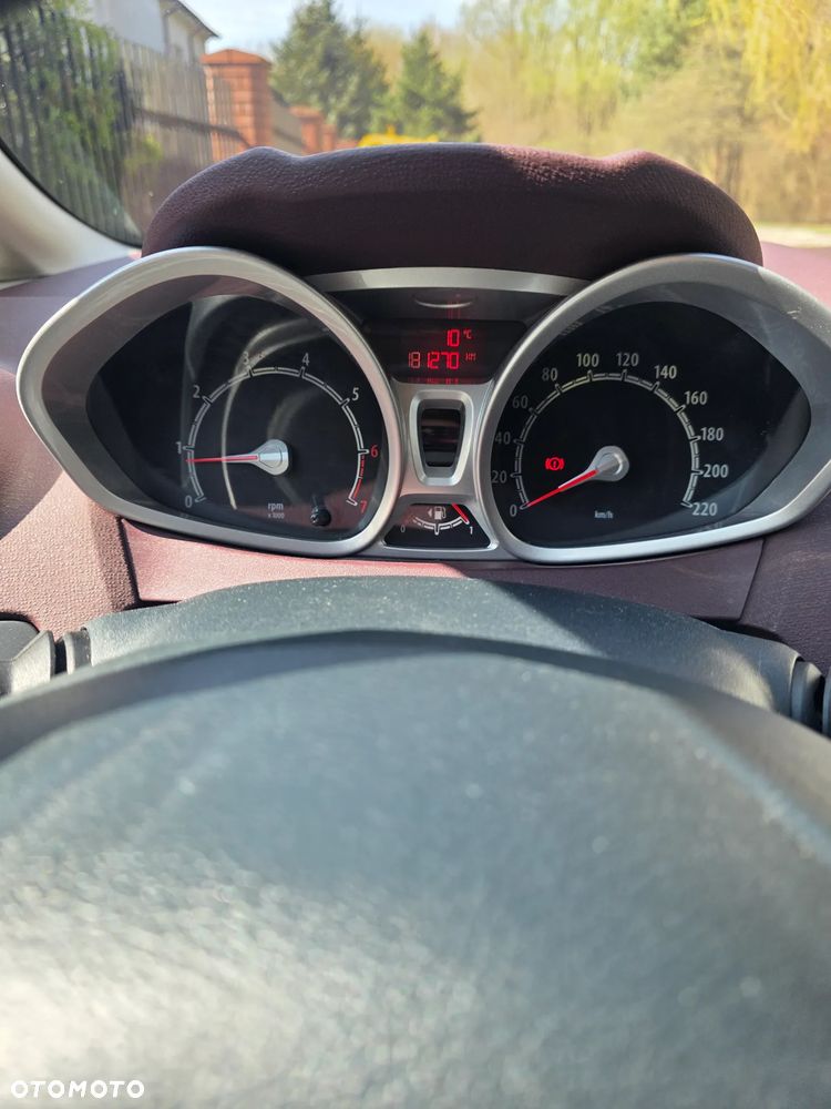 Ford Fiesta 1.4 Platinium X - 8