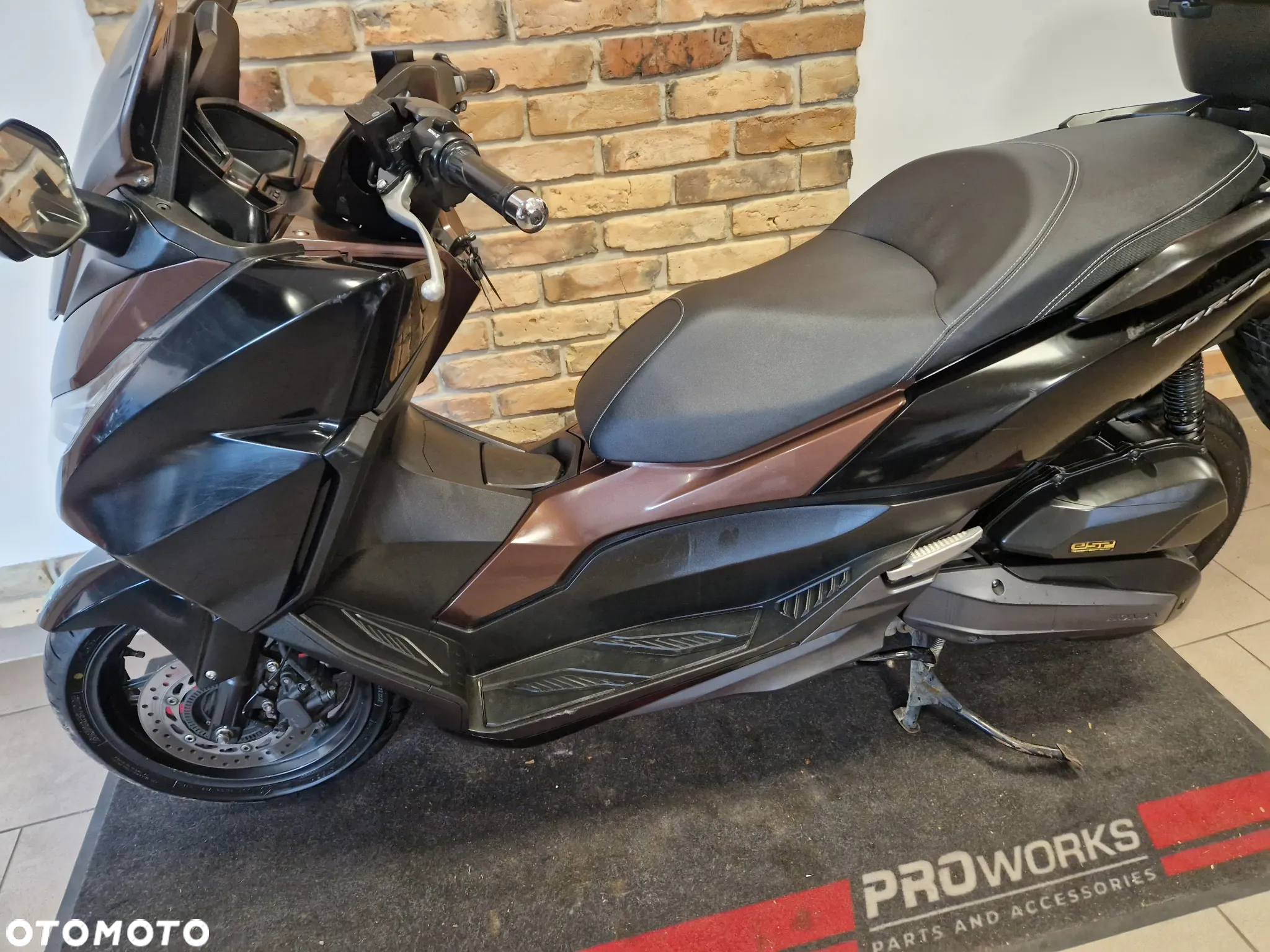 Honda NSS - 12