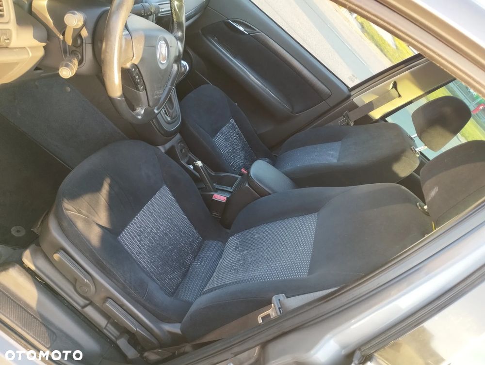 Fiat Croma 1.9 JTD Dynamic - 12