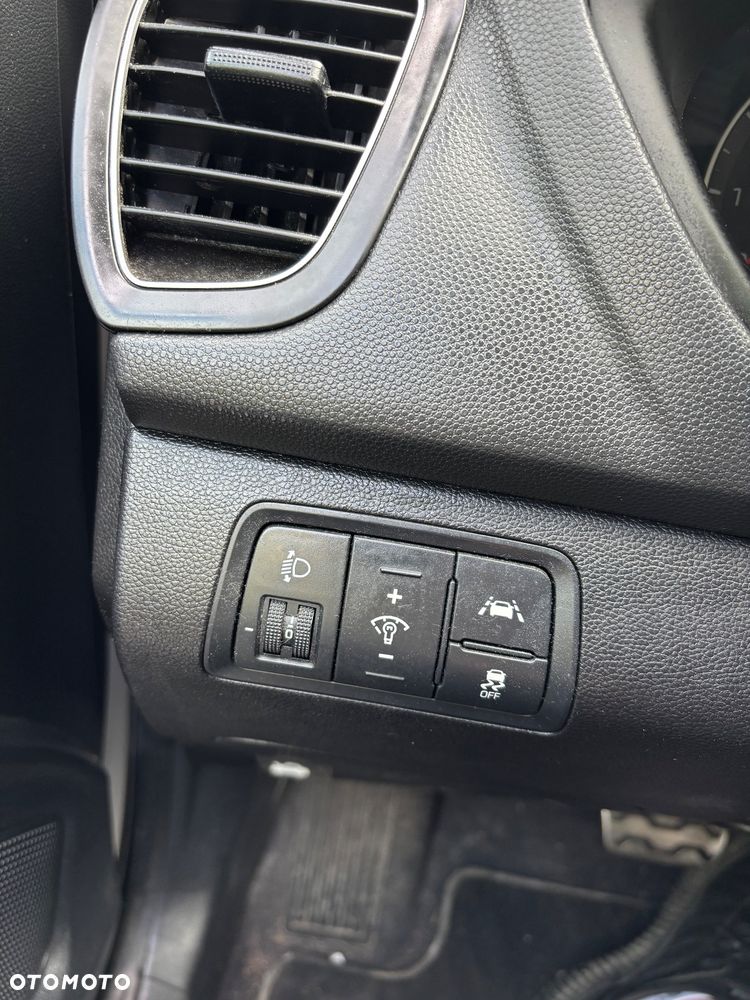 Hyundai i20 - 24