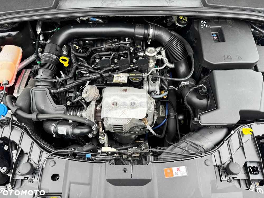 Ford Focus 1.0 EcoBoost Titanium - 24