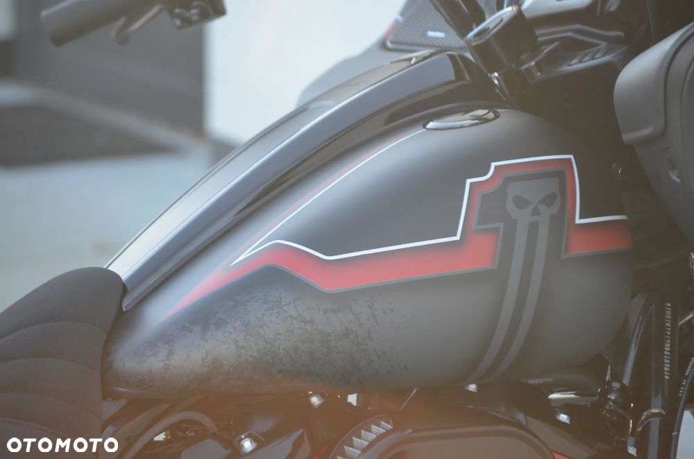 Harley-Davidson Touring Road Glide - 32