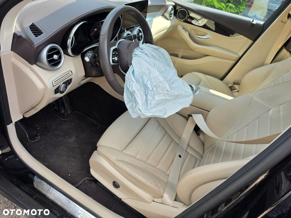 Mercedes-Benz GLC 220 d 4Matic 9G-TRONIC - 14