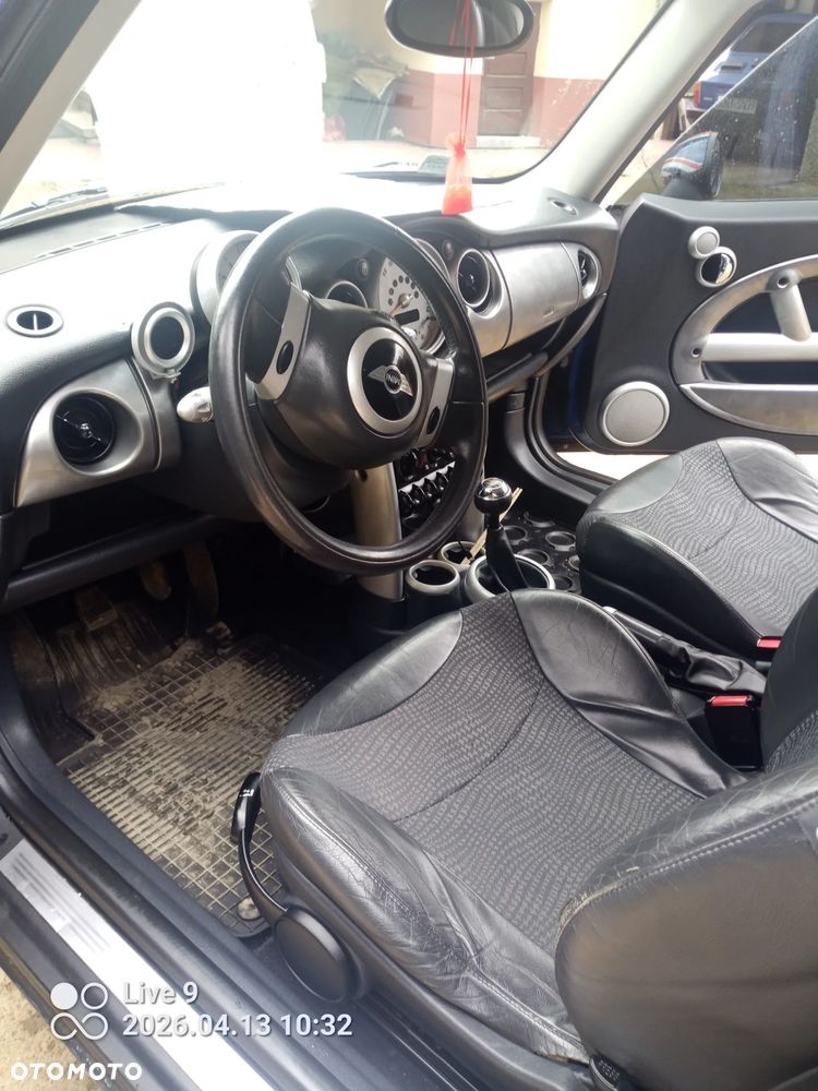 MINI Cooper Standard - 4