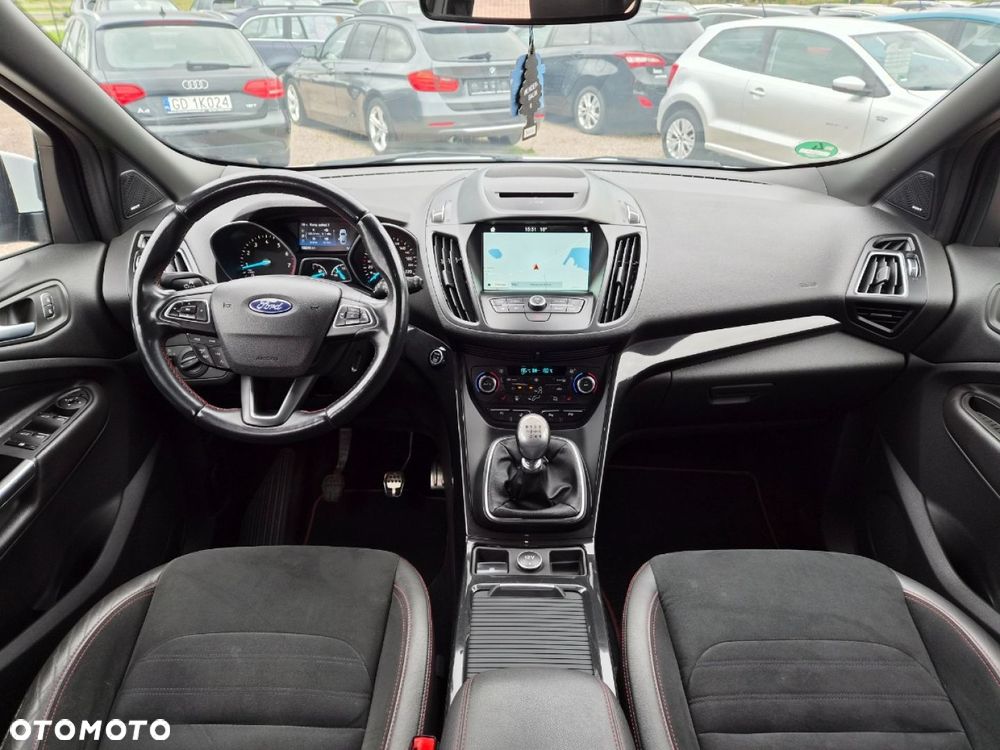 Ford Kuga 1.5 EcoBoost 2x4 ST-Line - 7
