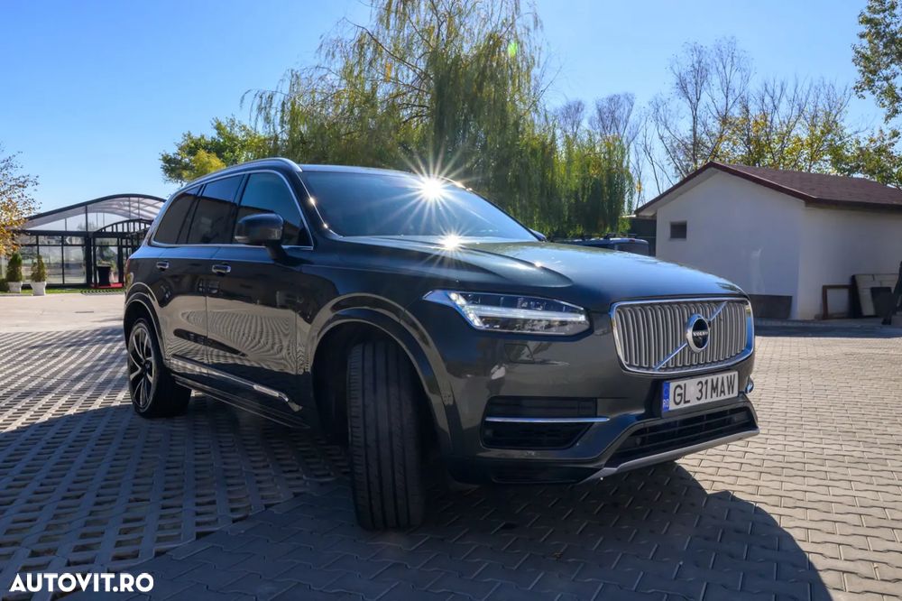 Volvo XC 90 T8 AWD Recharge Geartronic Inscription Edition - 4