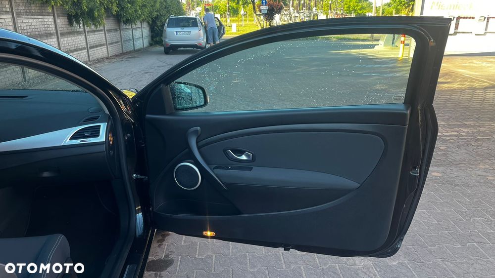 Renault Megane TCe 180 Dynamique - 16