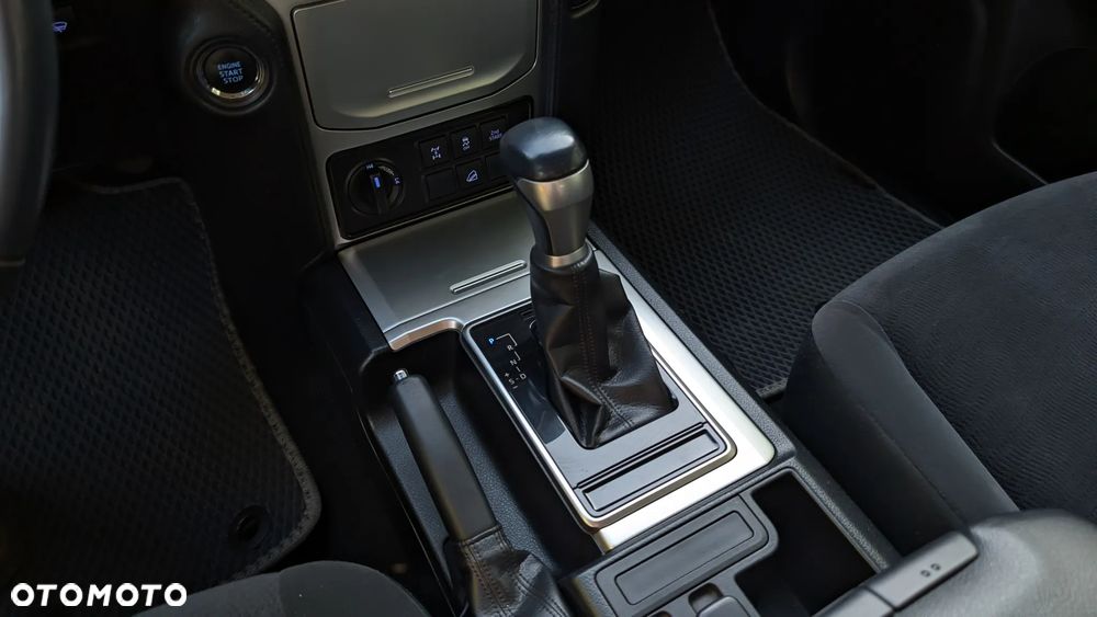 Toyota Land Cruiser LC 2.8 D-4D Prado - 30