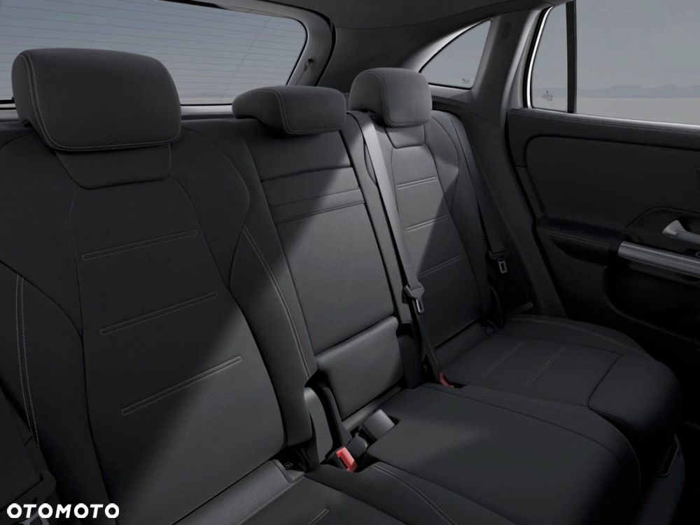 Mercedes-Benz GLA 200 mHEV AMG Line 7G-DCT - 10