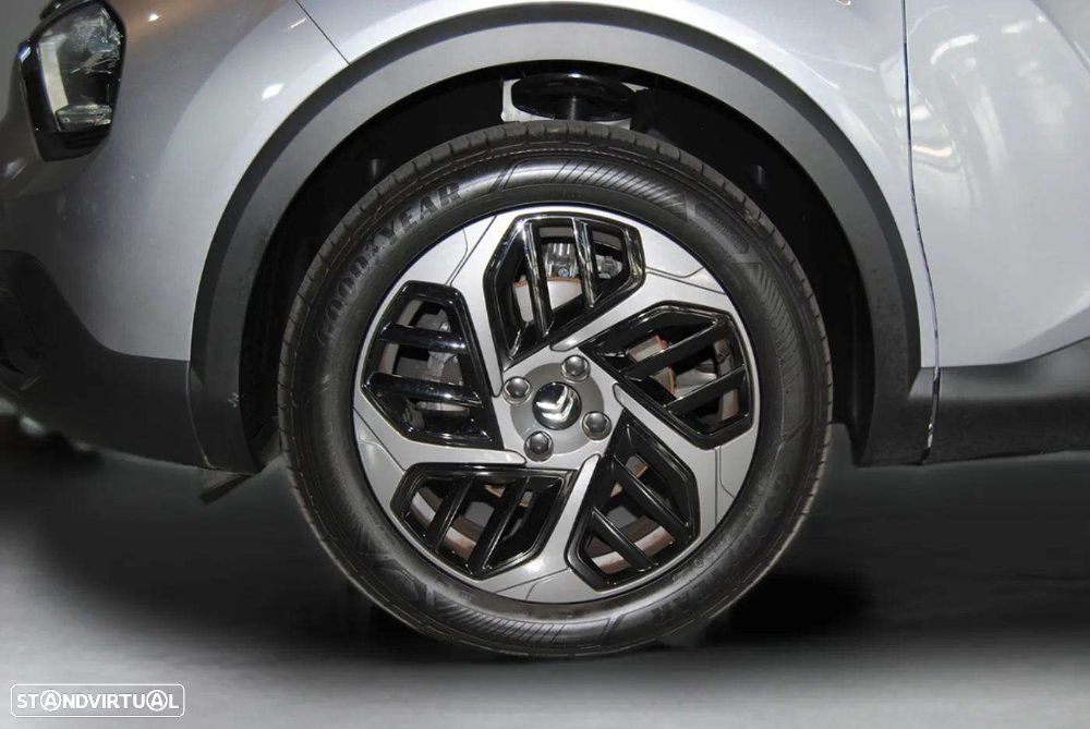 Citroën C4 1.2 PureTech Plus - 12