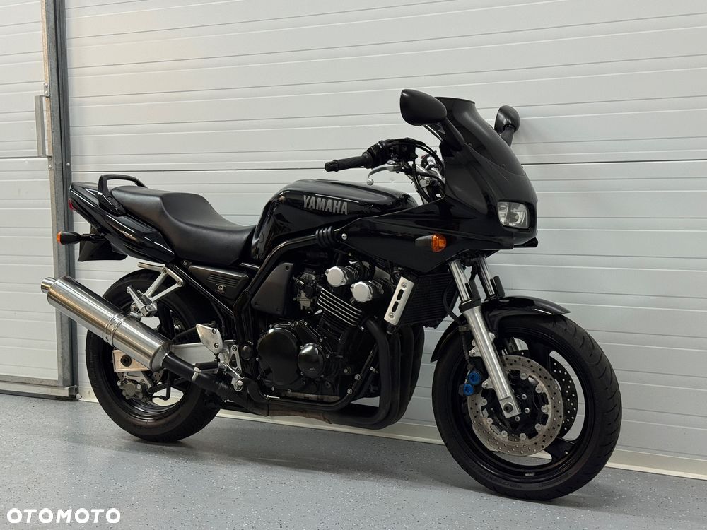 Yamaha FZ6 - 1