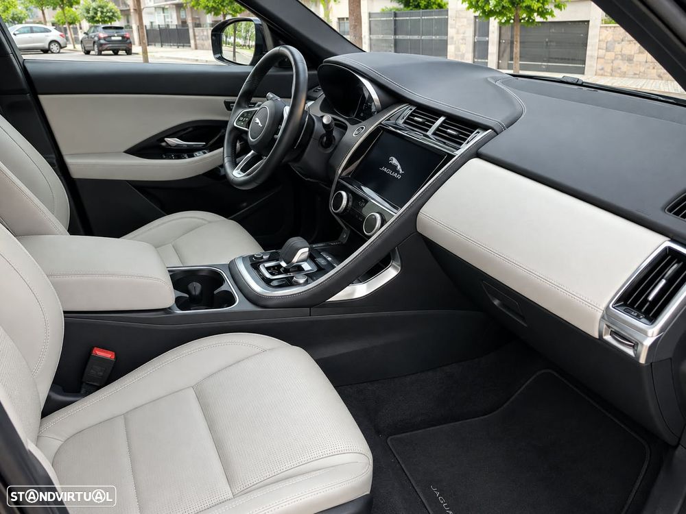 Jaguar E-Pace - 5