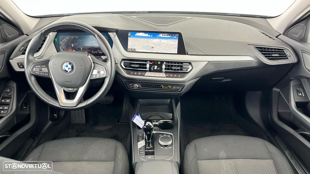 BMW 118 i Auto - 12