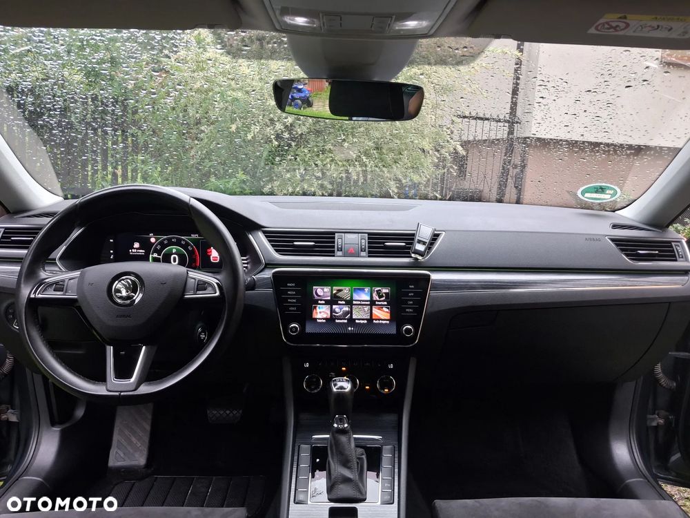 Skoda Superb 1.5 TSI ACT DSG Ambition - 32