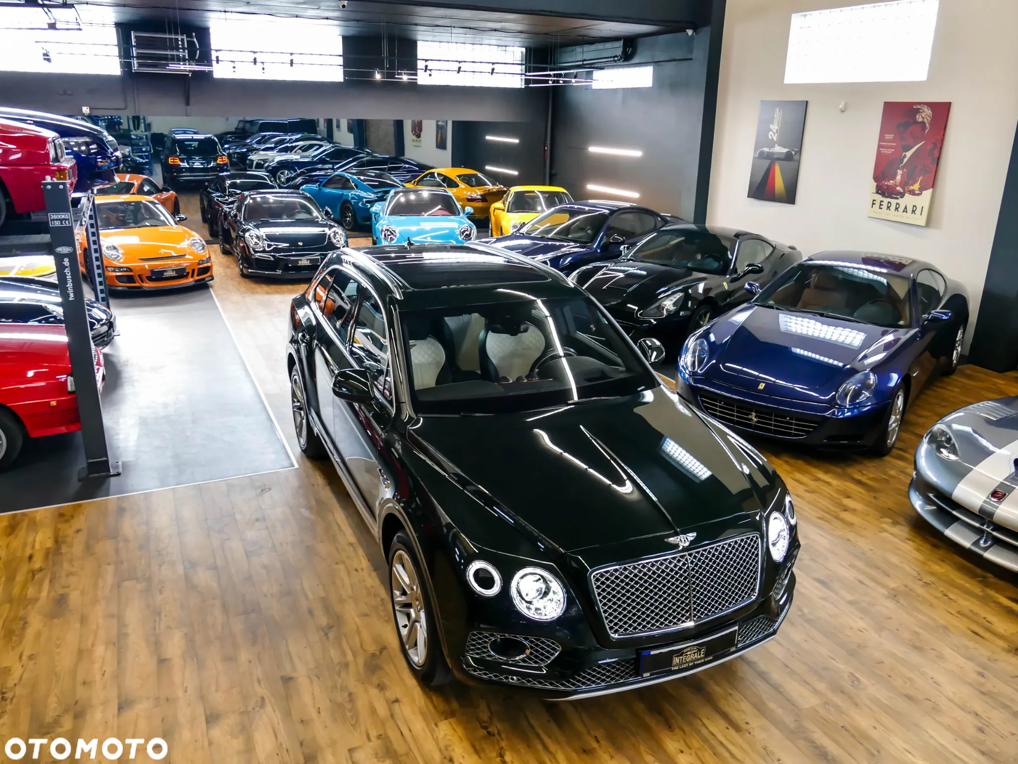 Bentley Bentayga W12 Mulliner - 40