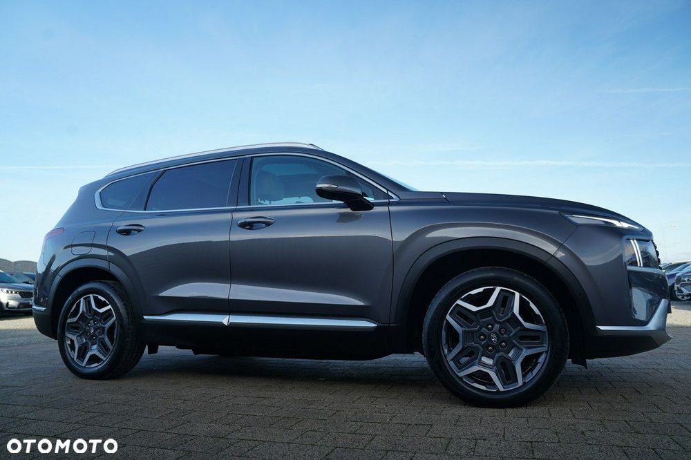 Hyundai Santa Fe - 4