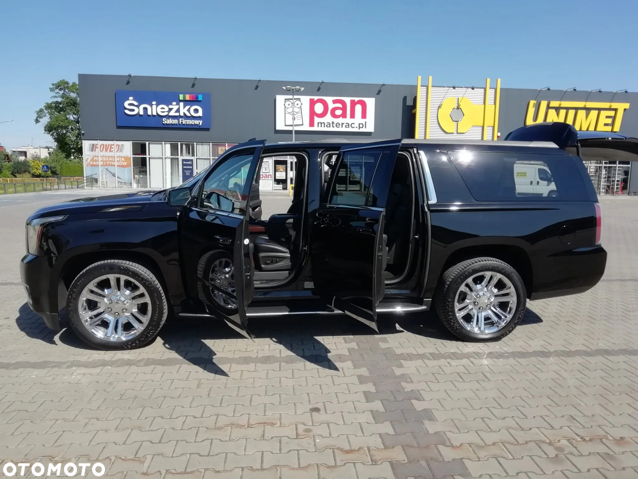 GMC Yukon - 2