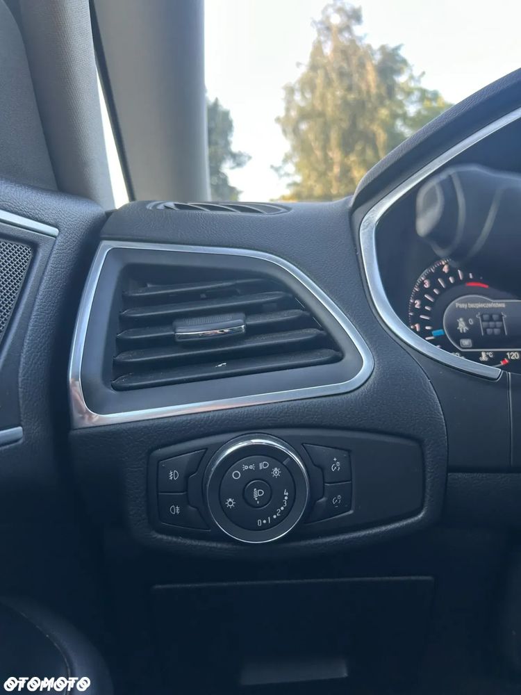 Ford Galaxy - 18