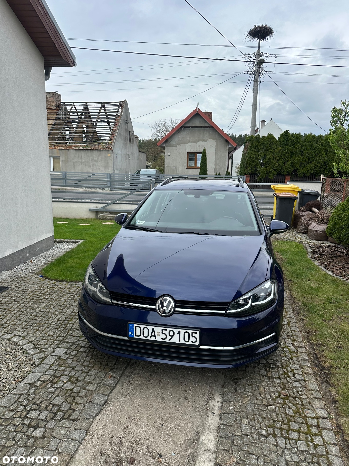 Volkswagen Golf - 2