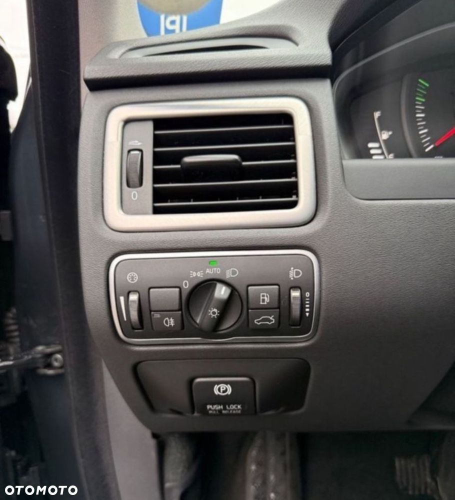 Volvo V70 D2 Geartronic Powershift Kinetic - 20