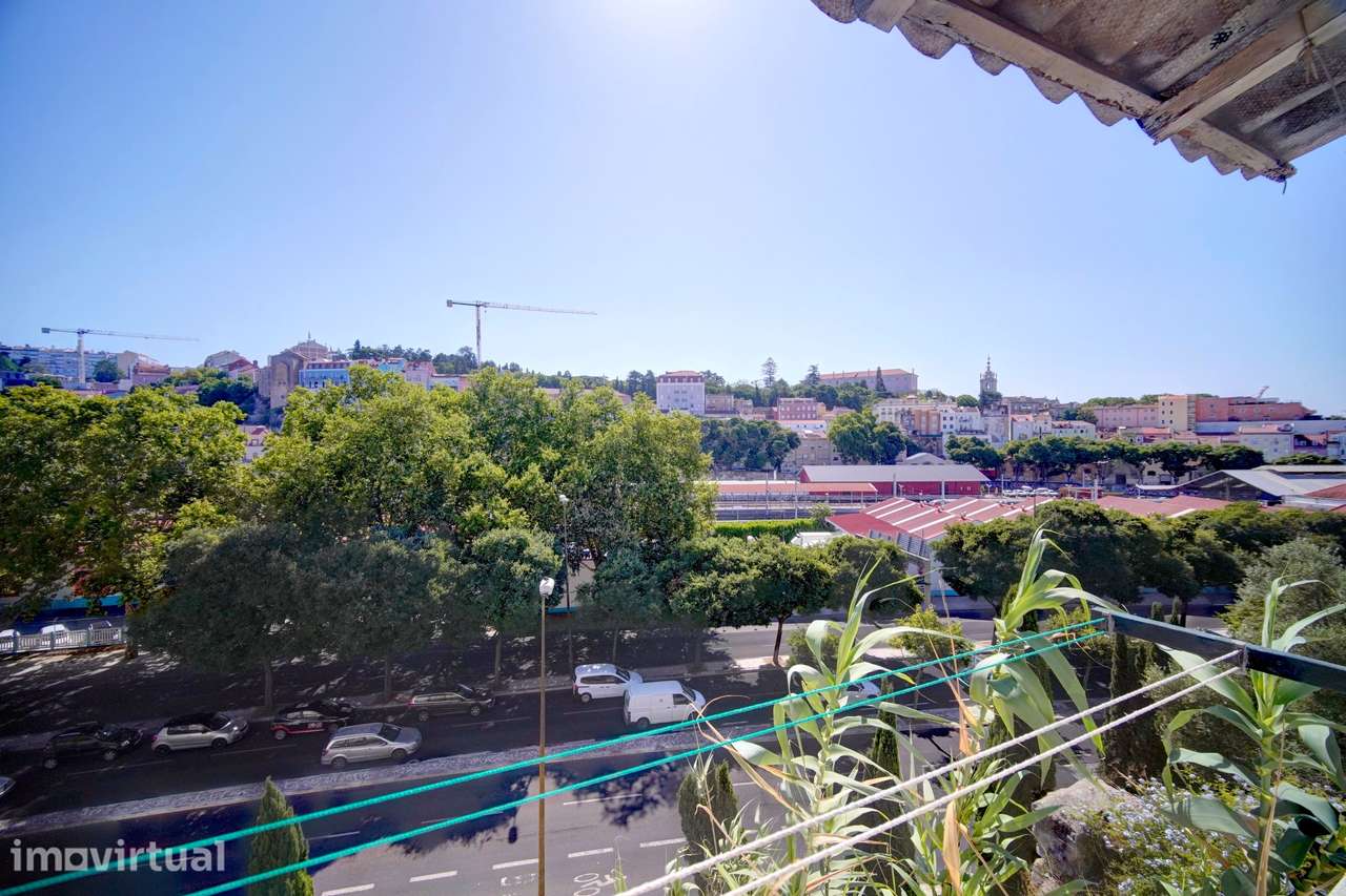 T1 para remodelar com pequeno terraço Alcântara - Grande imagem: 3/16