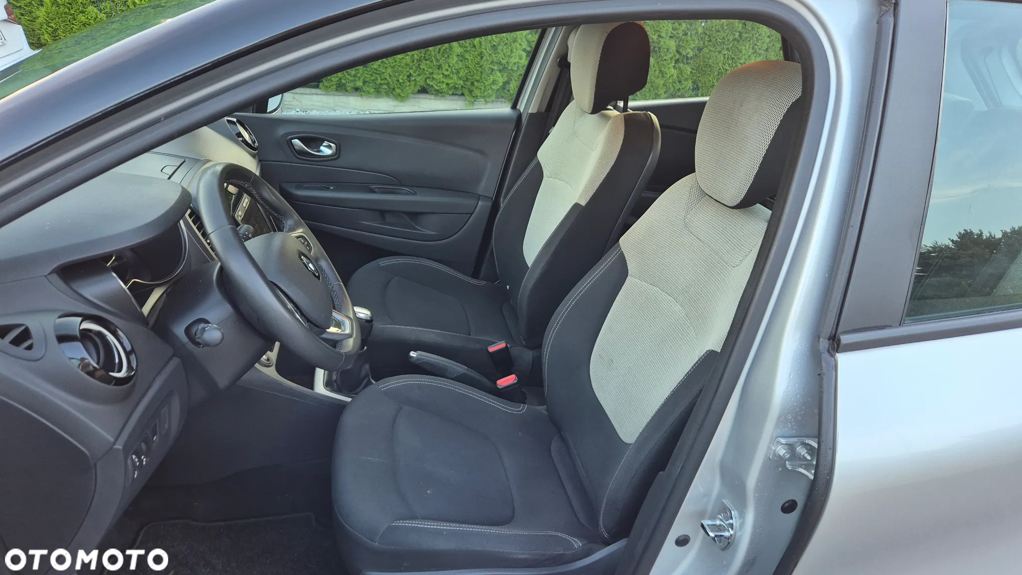 Renault Captur - 12