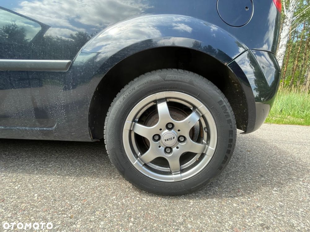 Ford Fiesta 1.3 - 19