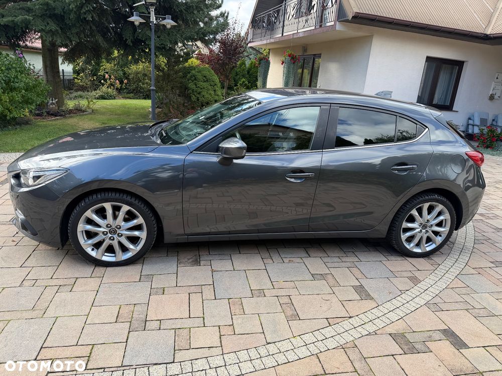 Mazda 3 - 8